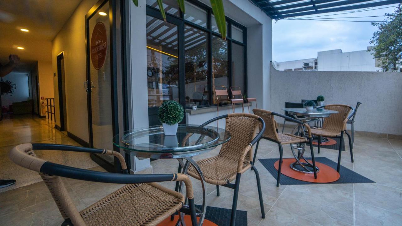 Wanderlust Hostel Армения Екстериор снимка